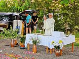 Gottesdienst in Helbra auf dem Festplatz hinter der Kirche!